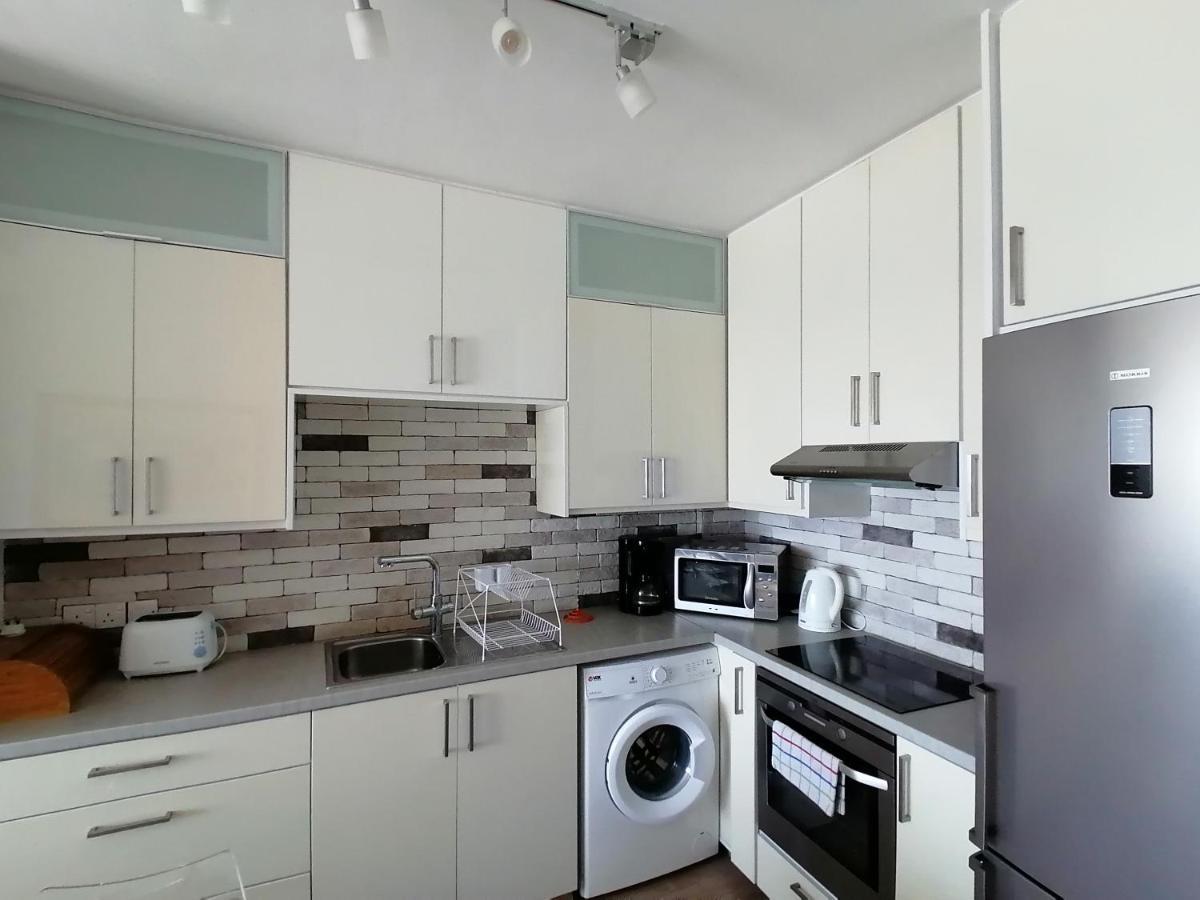 Sunorama Waterfront Apartment لارنكا المظهر الخارجي الصورة