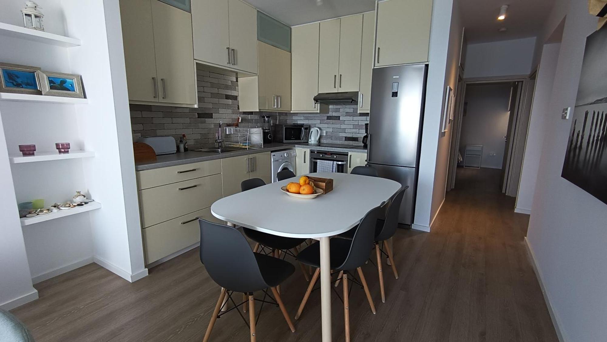 Sunorama Waterfront Apartment لارنكا المظهر الخارجي الصورة